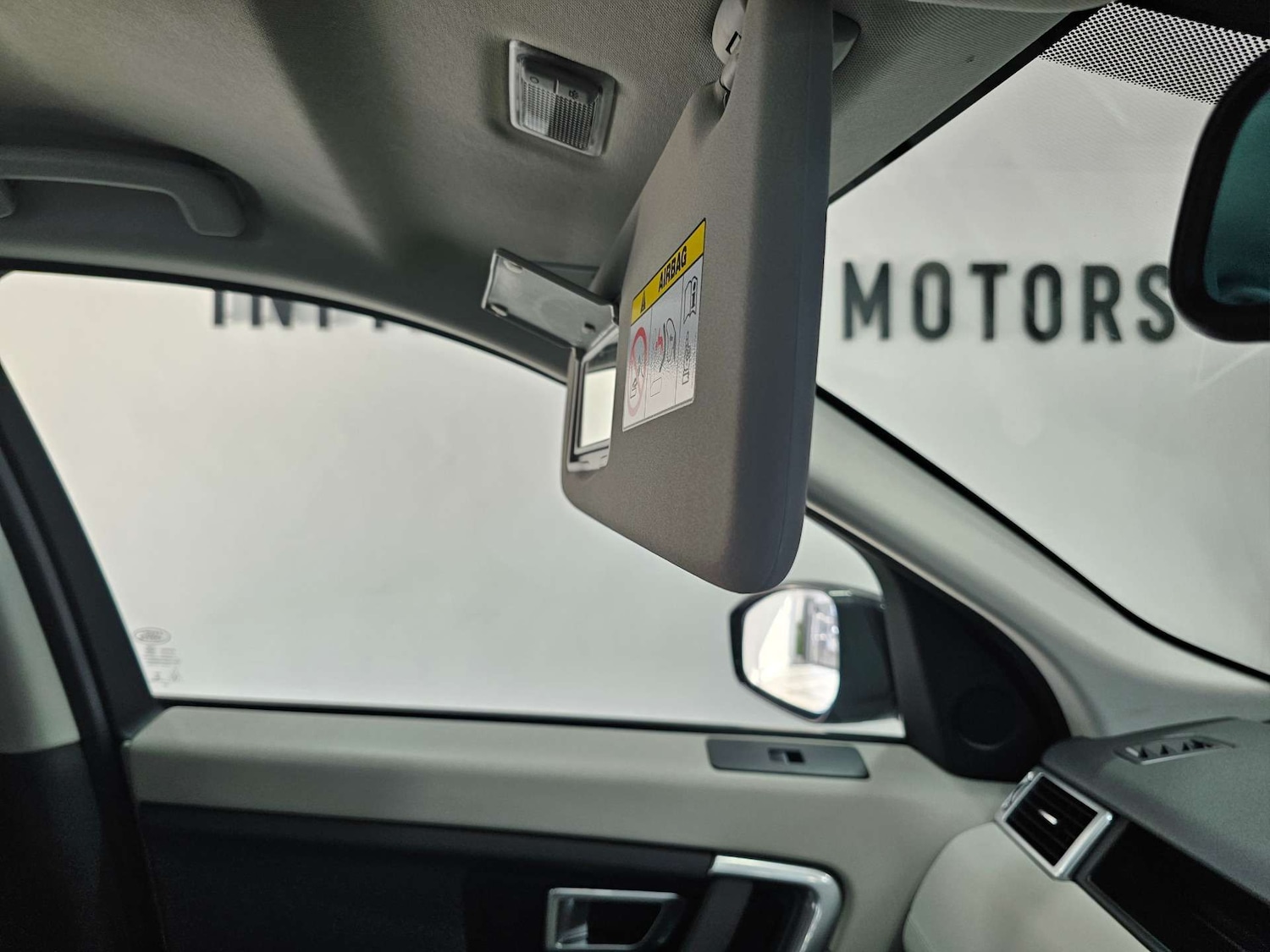 Used Land Rover Discovery Sport 2016 for sale - 77983801: Photo 79