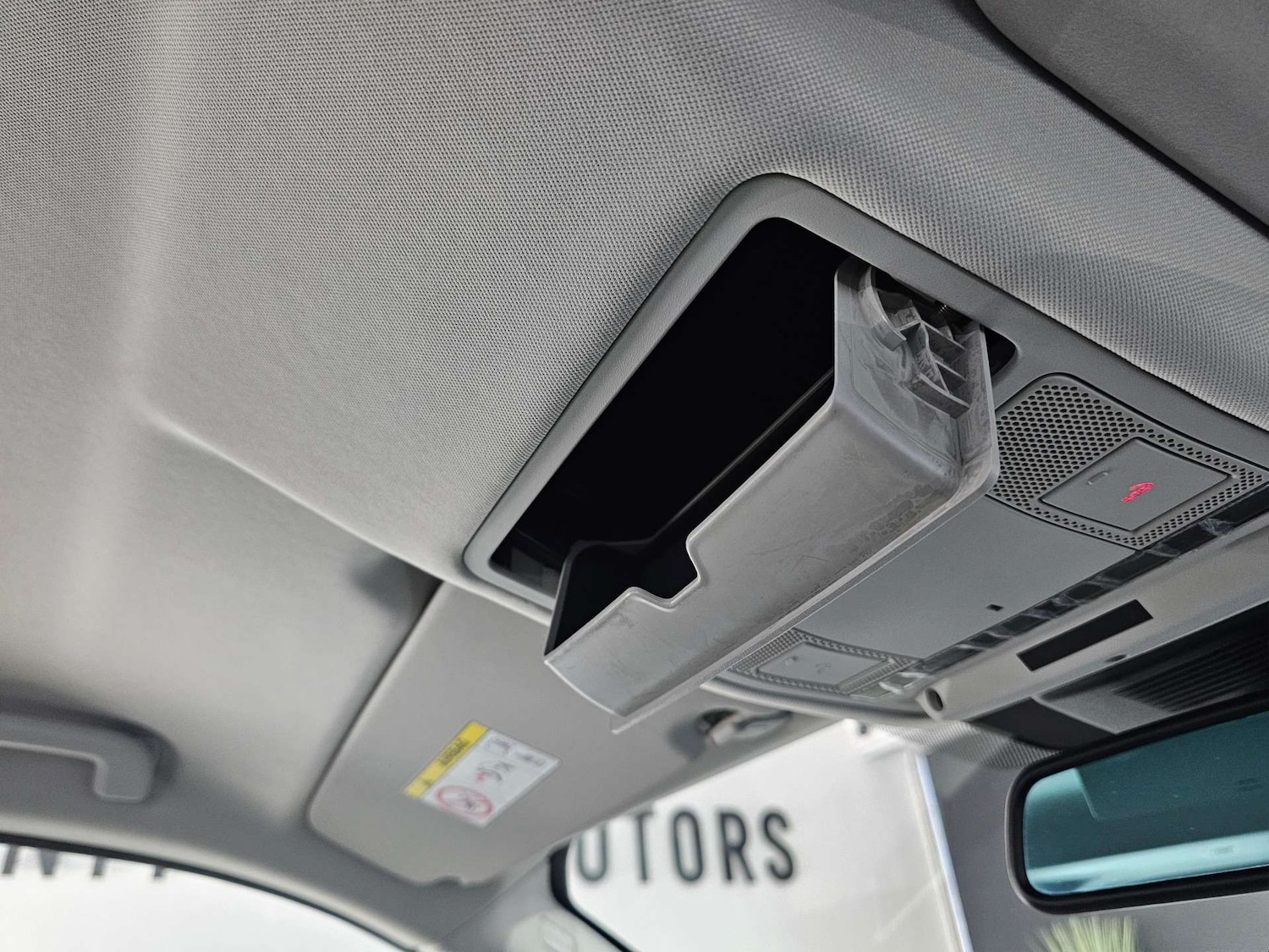 Used Land Rover Discovery Sport 2016 for sale - 77983801: Photo 81