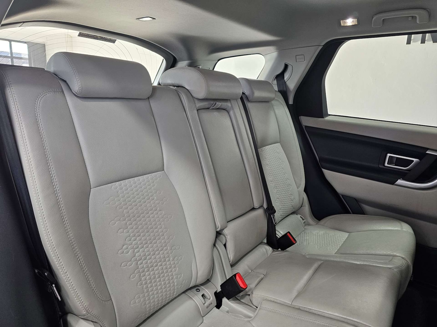 Used Land Rover Discovery Sport 2016 for sale - 77983801: Photo 83