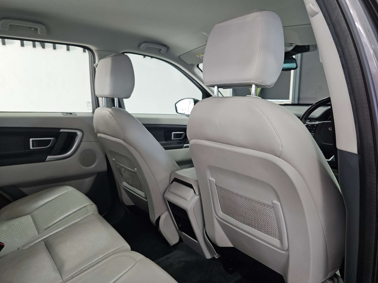 Used Land Rover Discovery Sport 2016 for sale - 77983801: Photo 85