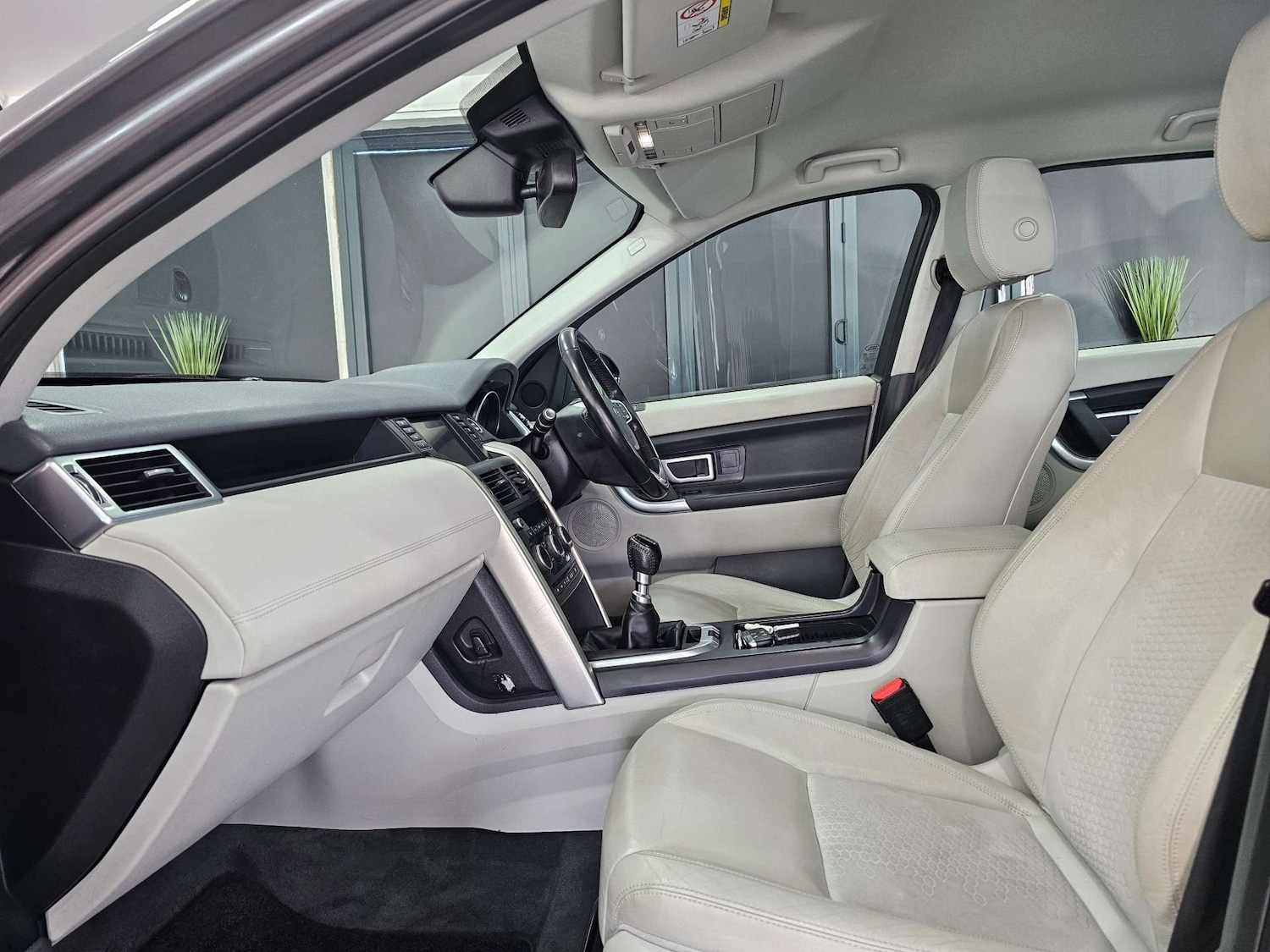 Used Land Rover Discovery Sport 2016 for sale - 77983801: Photo 99