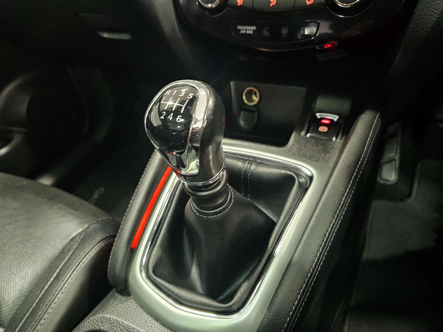 Used Nissan Qashqai 2016 for sale - 76972327: Photo 49