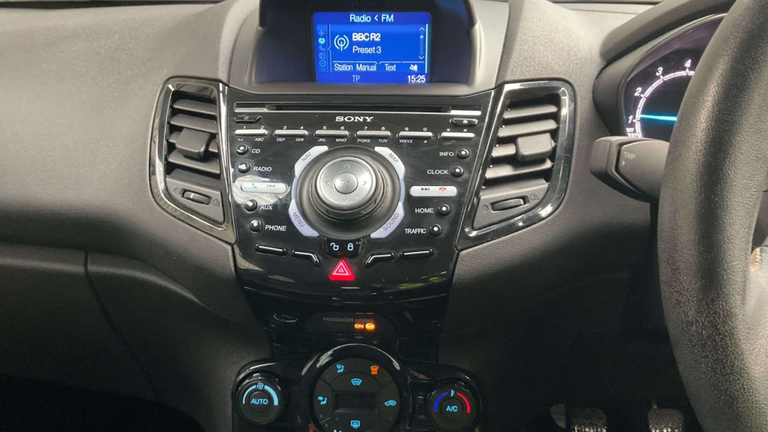 Used Ford Fiesta 2017 for sale - 78025289: Photo 14