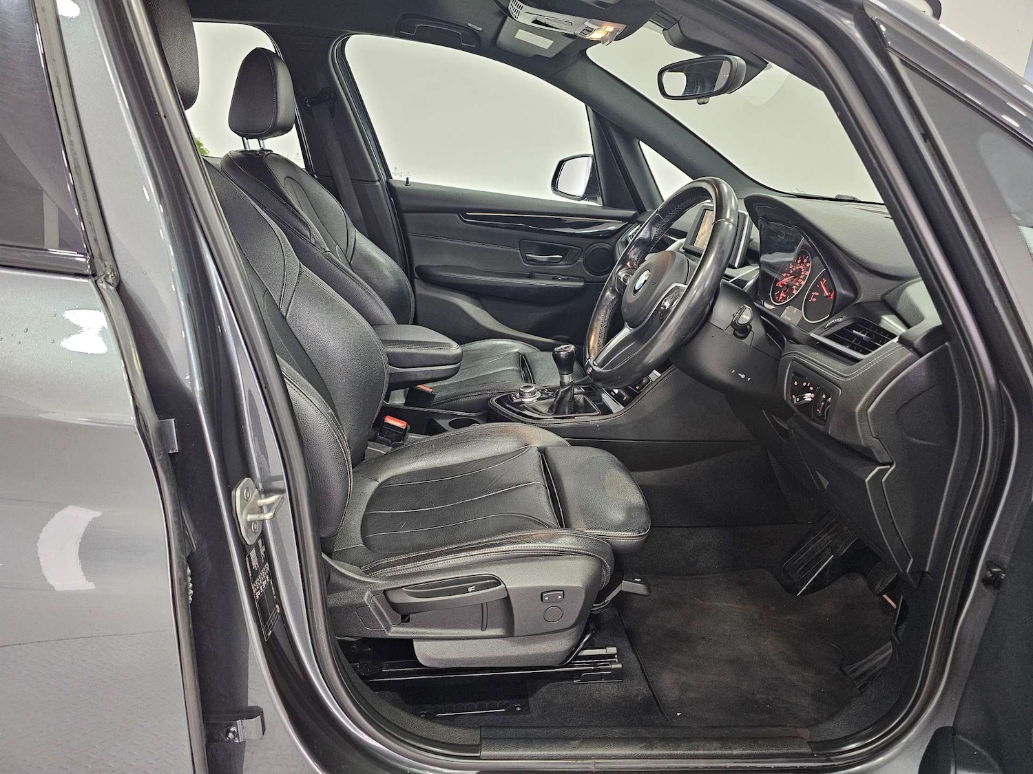 Used BMW 2 Series 2015 for sale - 78134640: Photo 5