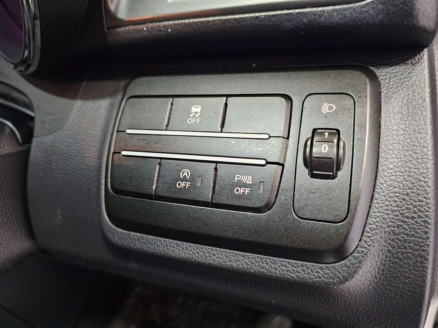 Used Ssangyong Tivoli 2017 for sale - 78068113: Photo 47