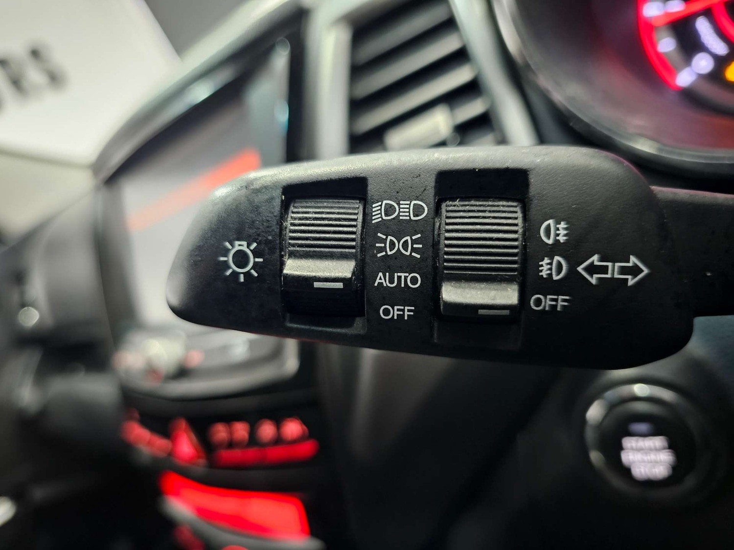 Used Ssangyong Tivoli 2017 for sale - 78068113: Photo 51