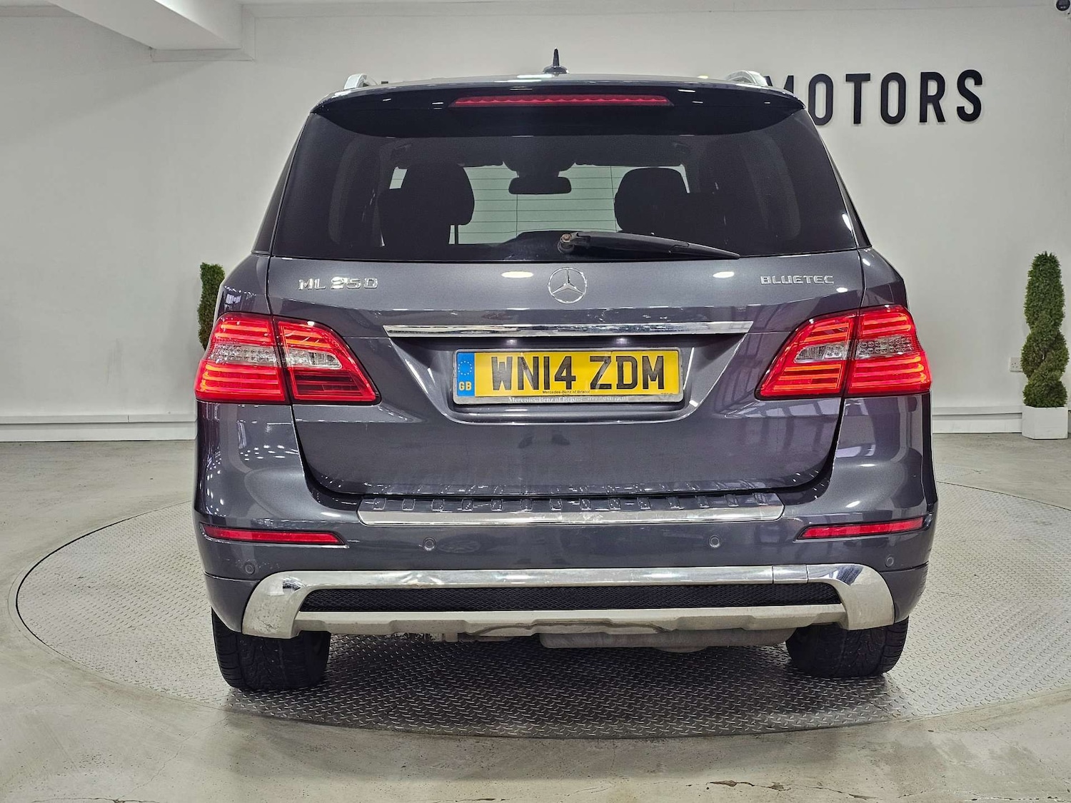 Used Mercedes-Benz M Class 2014 for sale - 76972367: Photo 26