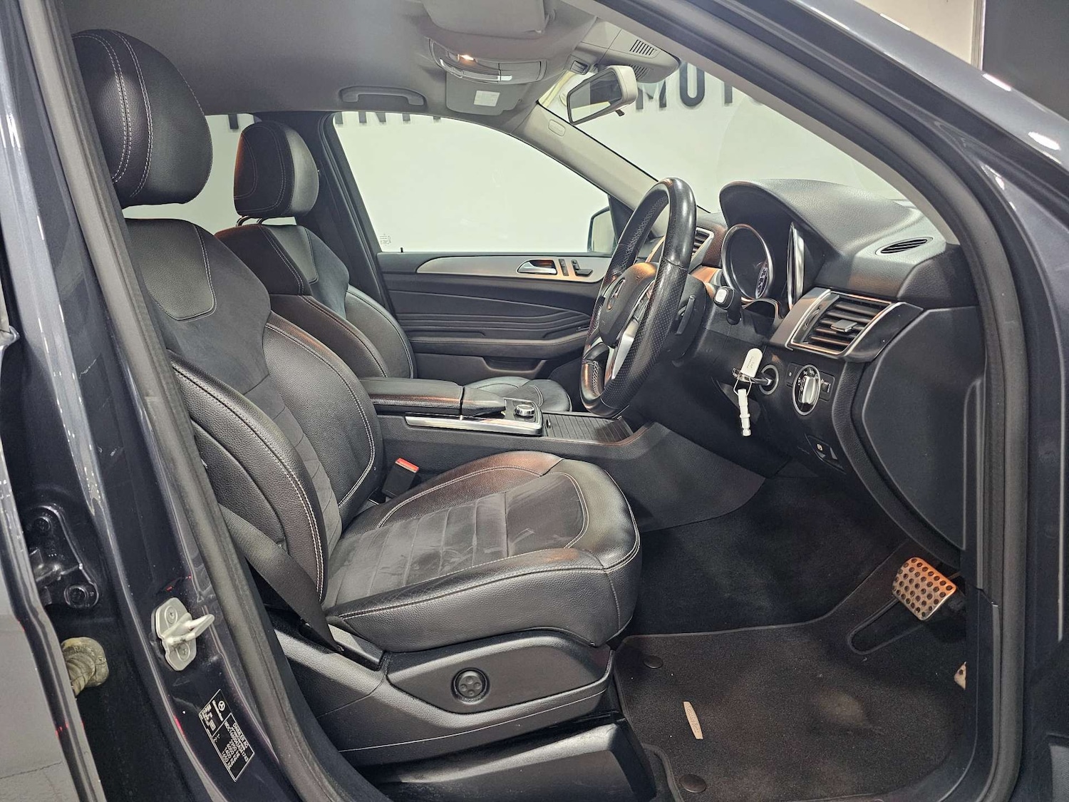 Used Mercedes-Benz M Class 2014 for sale - 76972367: Photo 3