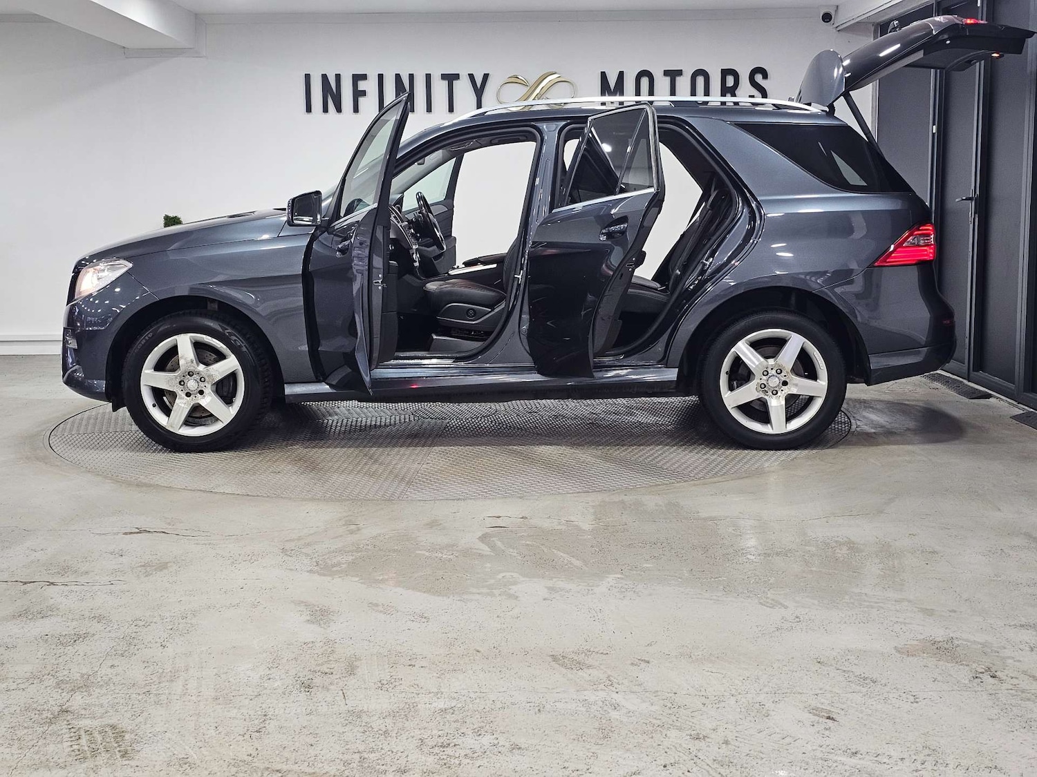 Used Mercedes-Benz M Class 2014 for sale - 76972367: Photo 41