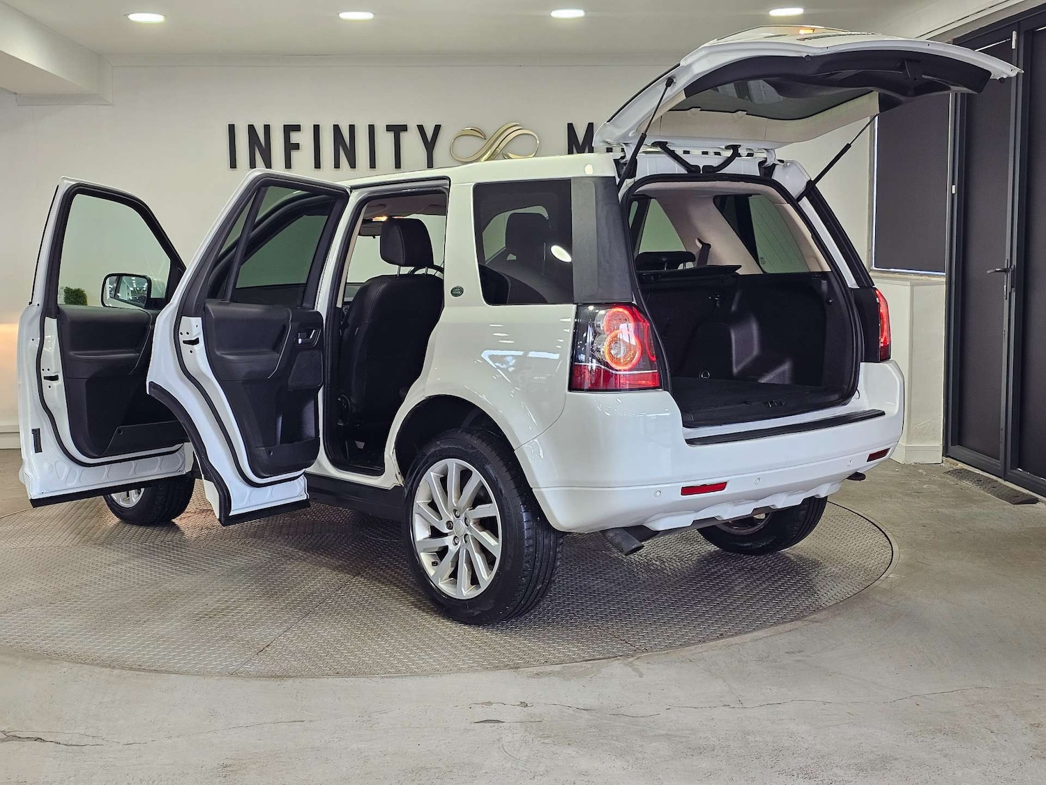 Used Land Rover Freelander 2014 for sale - 77125192: Photo 45