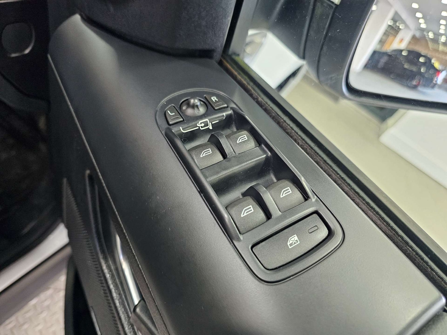 Used Land Rover Freelander 2014 for sale - 77125192: Photo 53