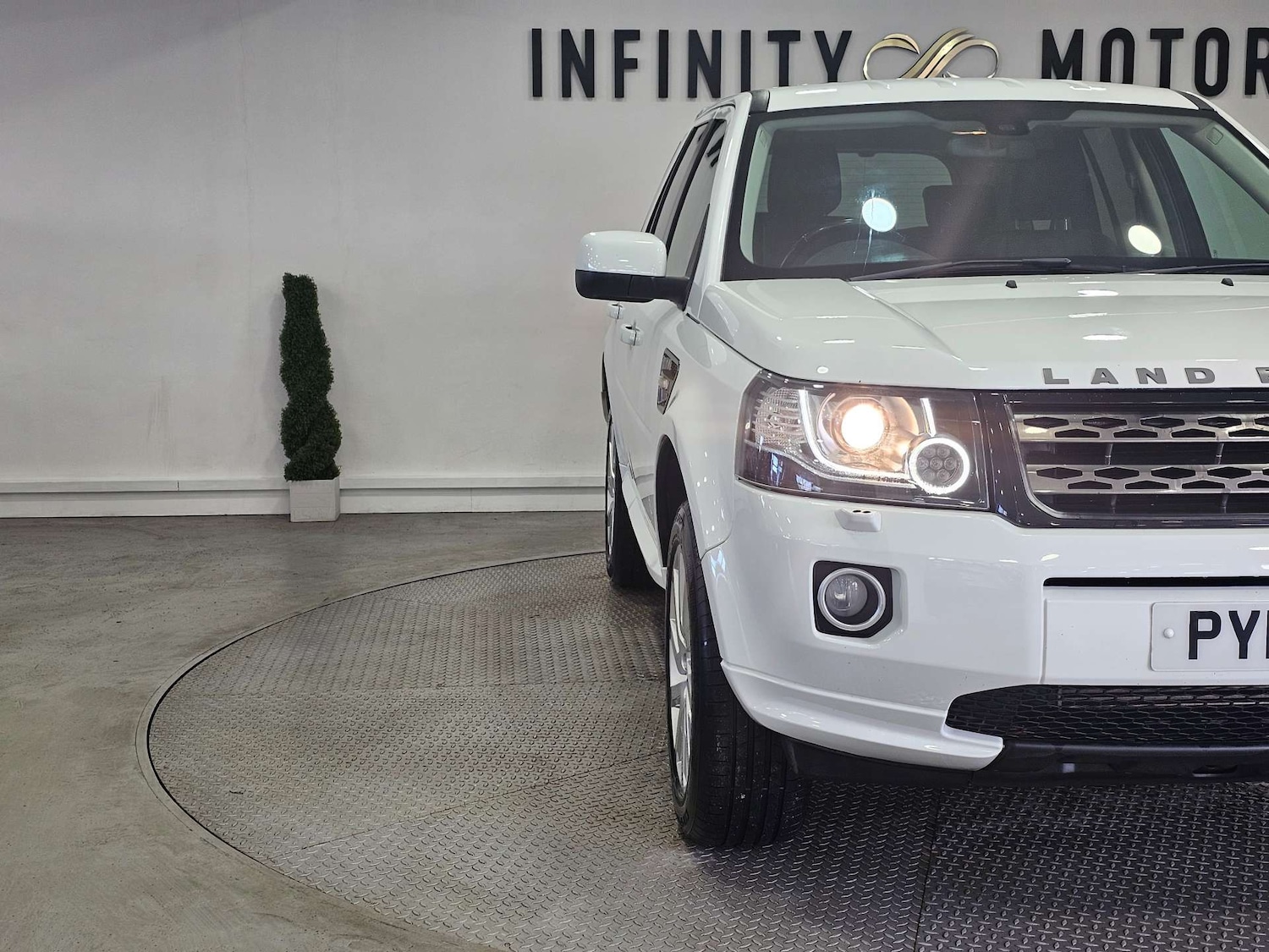 Used Land Rover Freelander 2014 for sale - 77125192: Photo 9