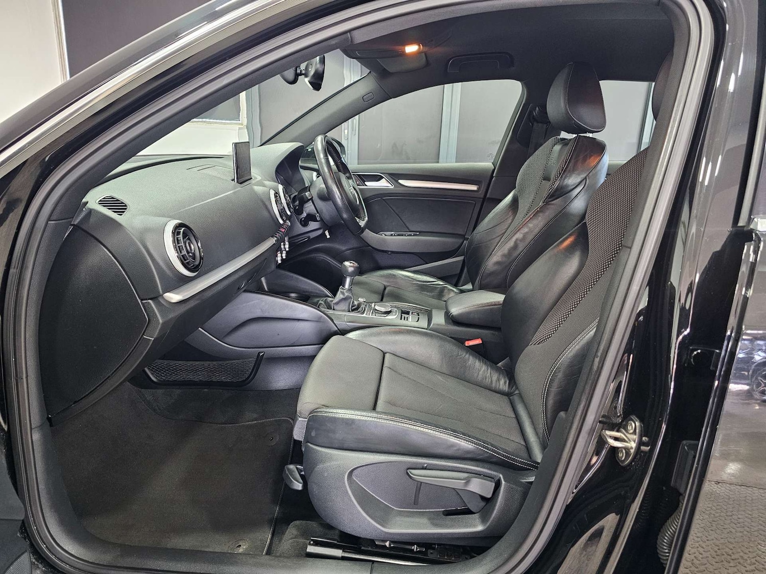 Used Audi A3 2015 for sale - 77452491: Photo 87