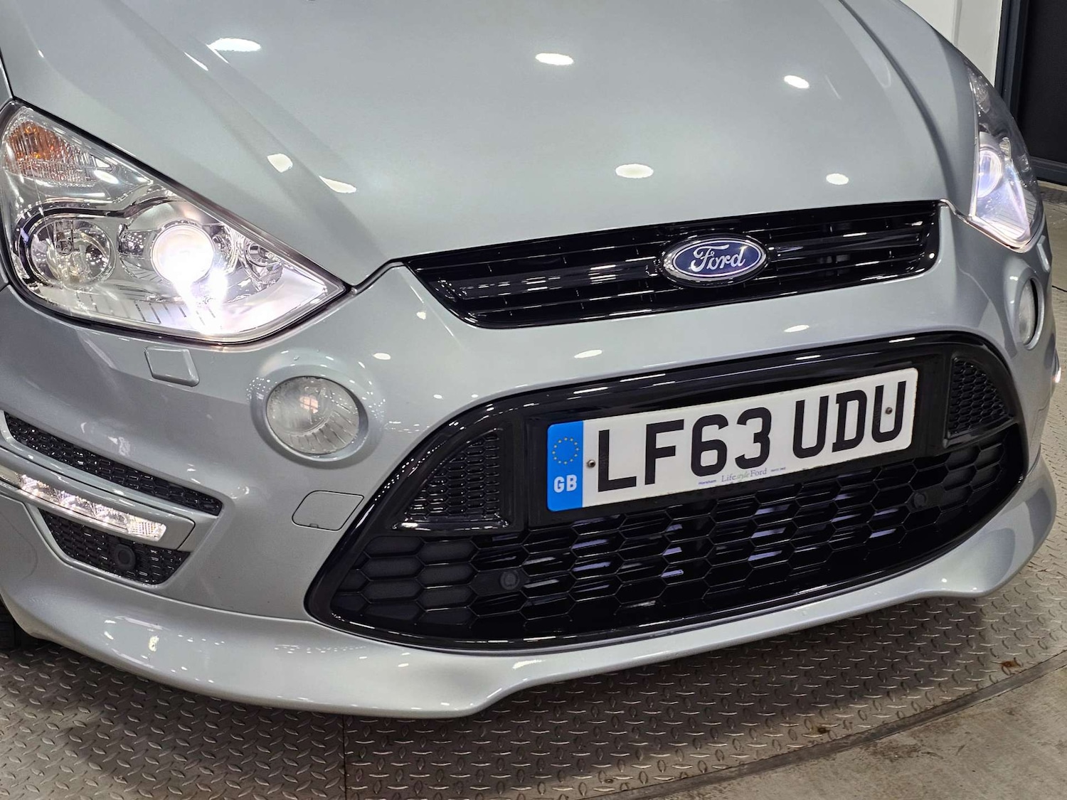 Used Ford S-Max 2013 for sale - 76972457: Photo 17