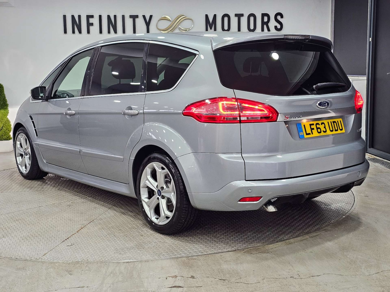 Used Ford S-Max 2013 for sale - 76972457: Photo 27