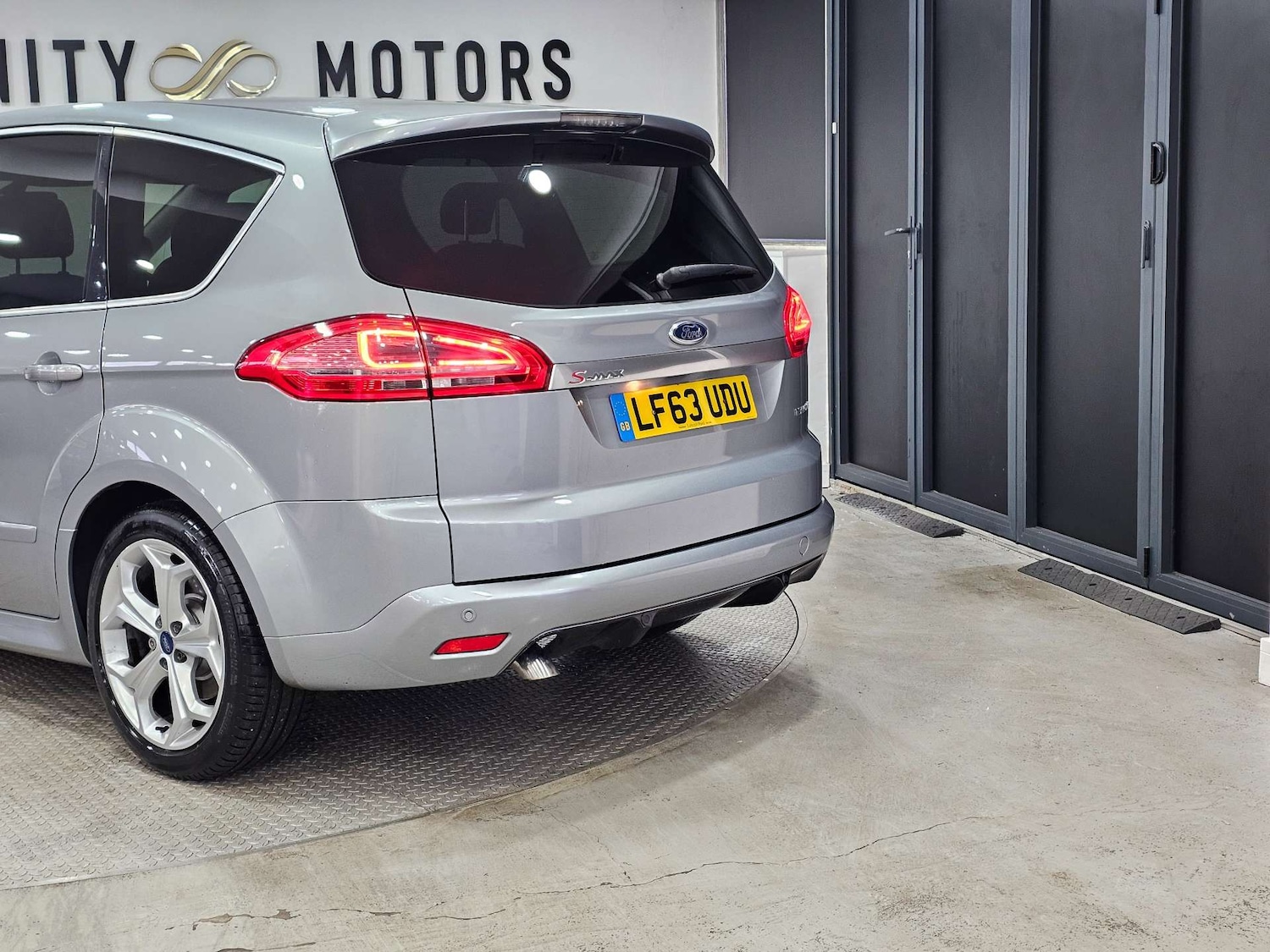 Used Ford S-Max 2013 for sale - 76972457: Photo 28