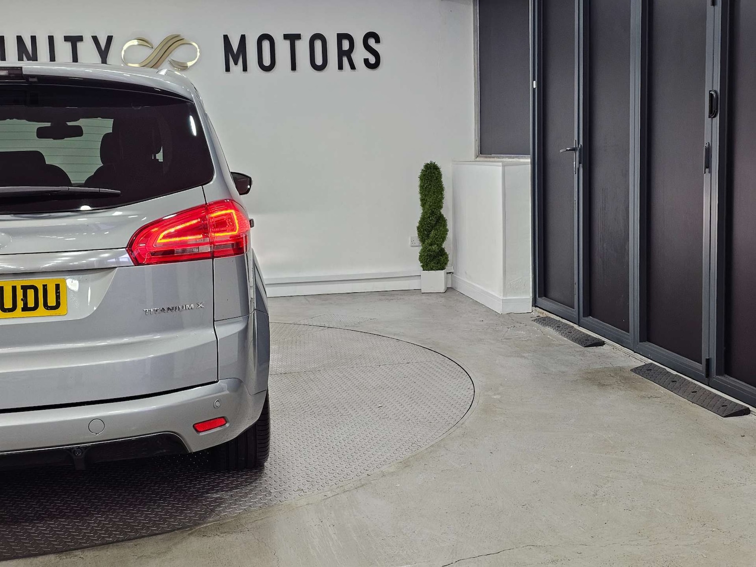 Used Ford S-Max 2013 for sale - 76972457: Photo 30