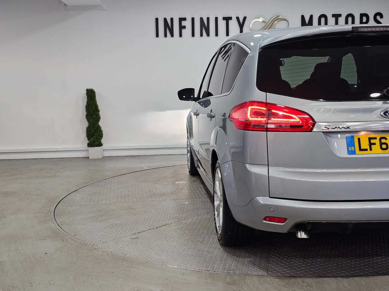 Used Ford S-Max 2013 for sale - 76972457: Photo 31