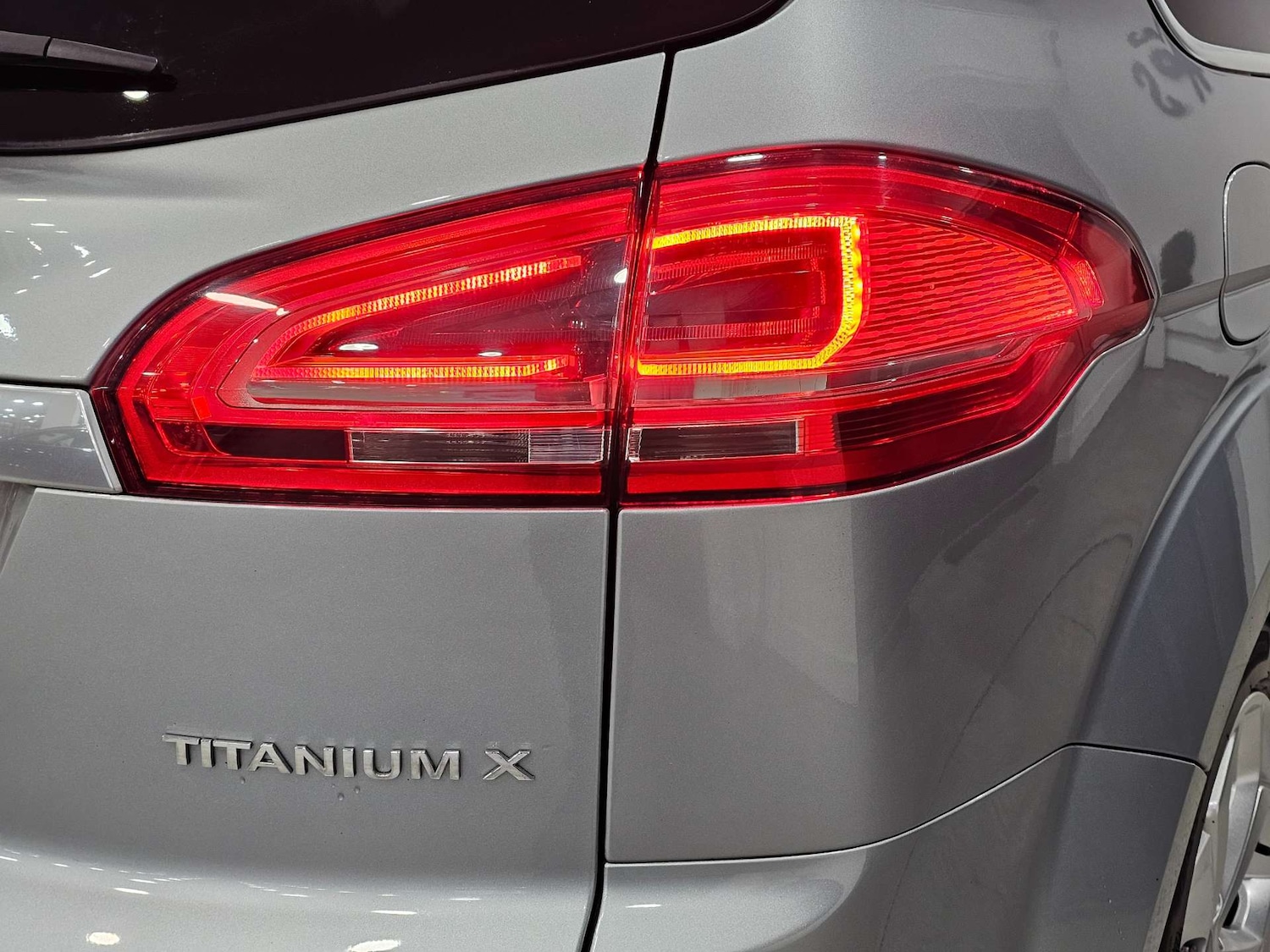 Used Ford S-Max 2013 for sale - 76972457: Photo 32