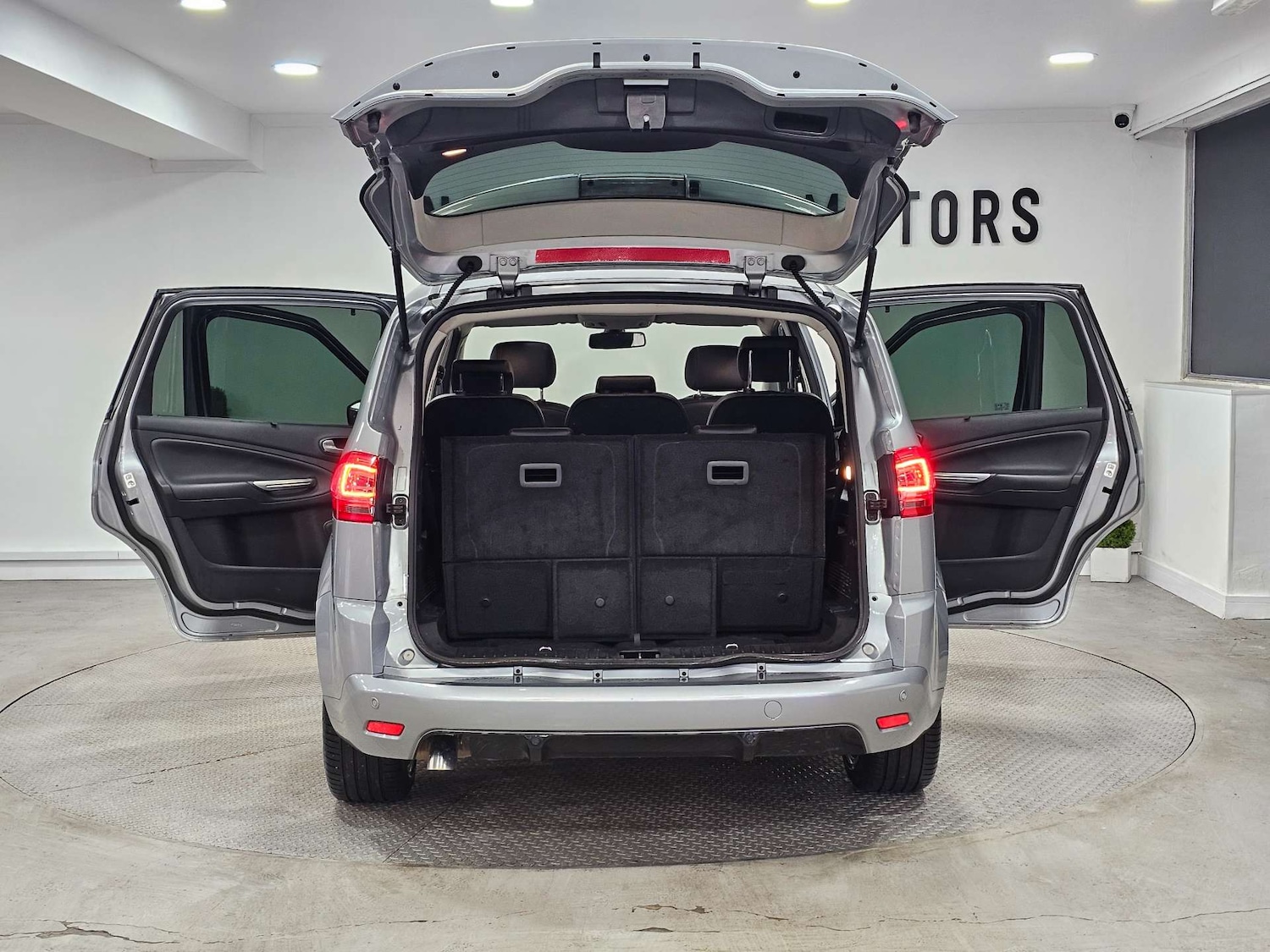 Used Ford S-Max 2013 for sale - 76972457: Photo 48