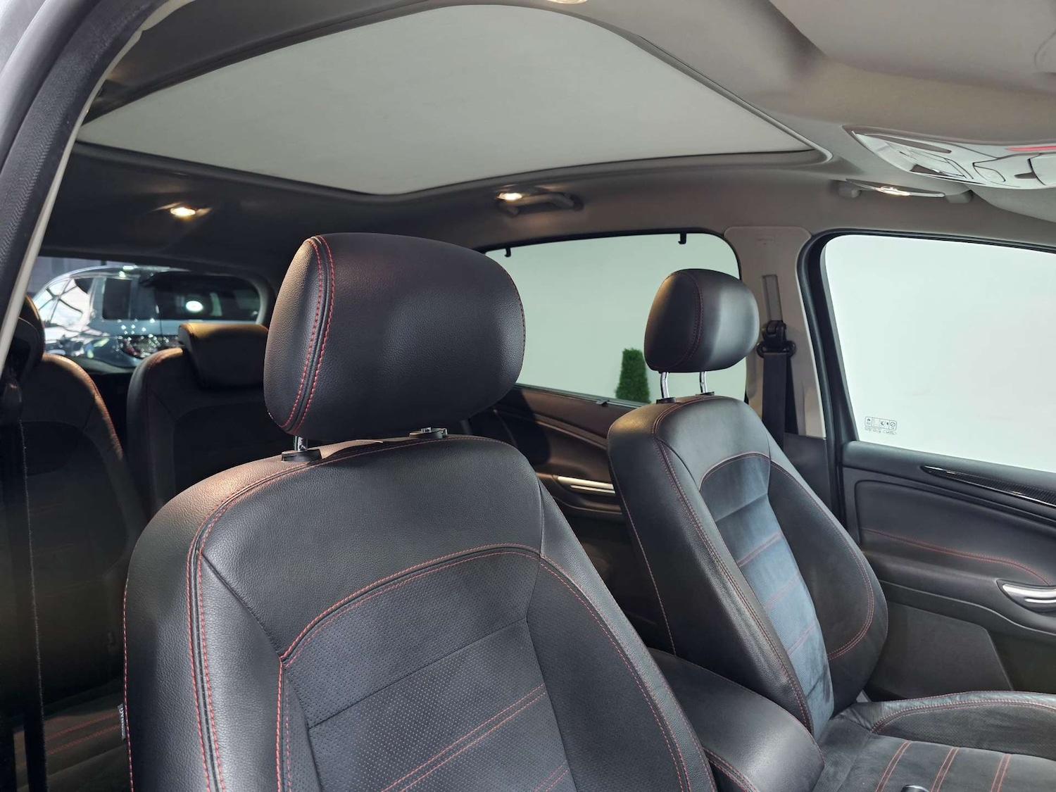 Used Ford S-Max 2013 for sale - 76972457: Photo 55