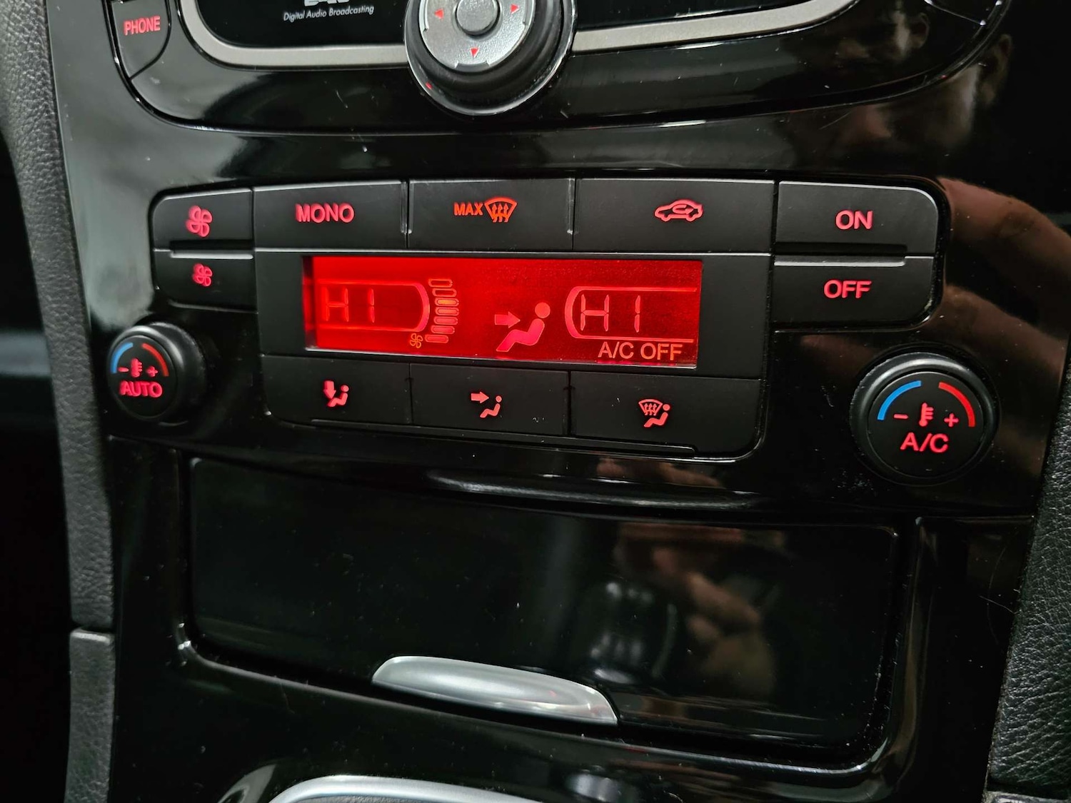 Used Ford S-Max 2013 for sale - 76972457: Photo 66