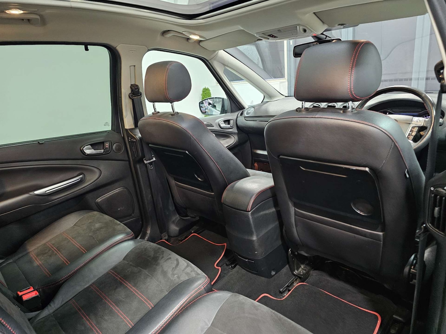 Used Ford S-Max 2013 for sale - 76972457: Photo 77