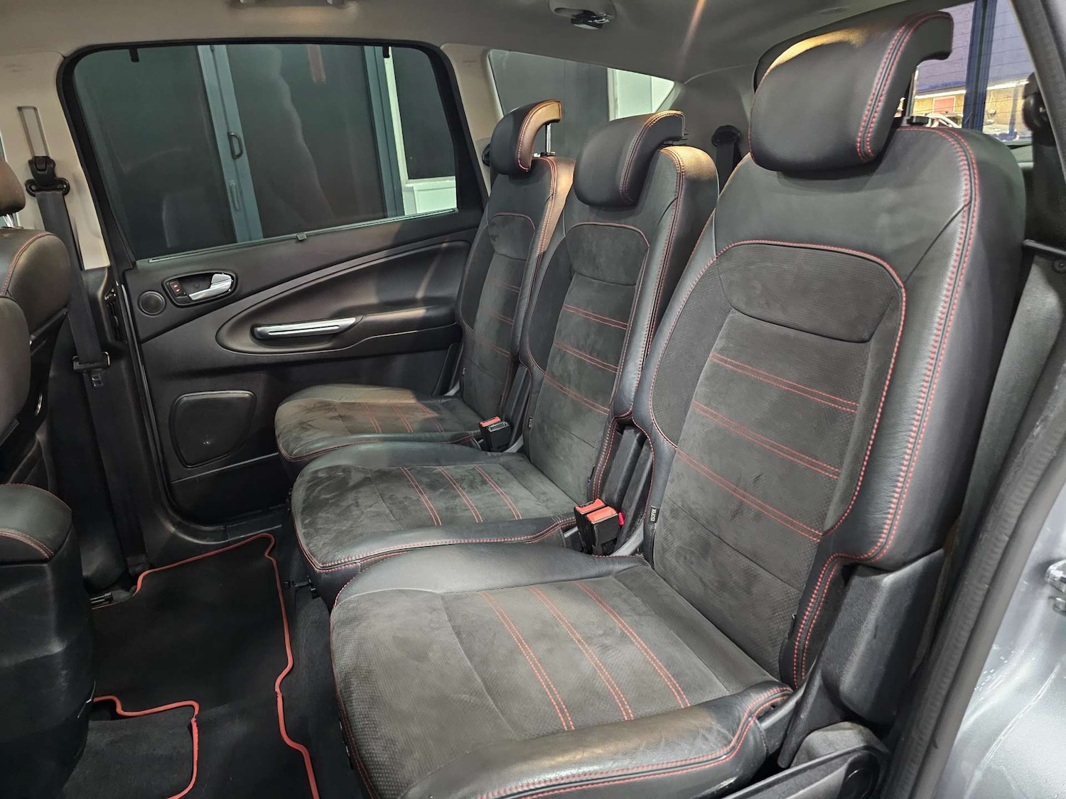 Used Ford S-Max 2013 for sale - 76972457: Photo 87