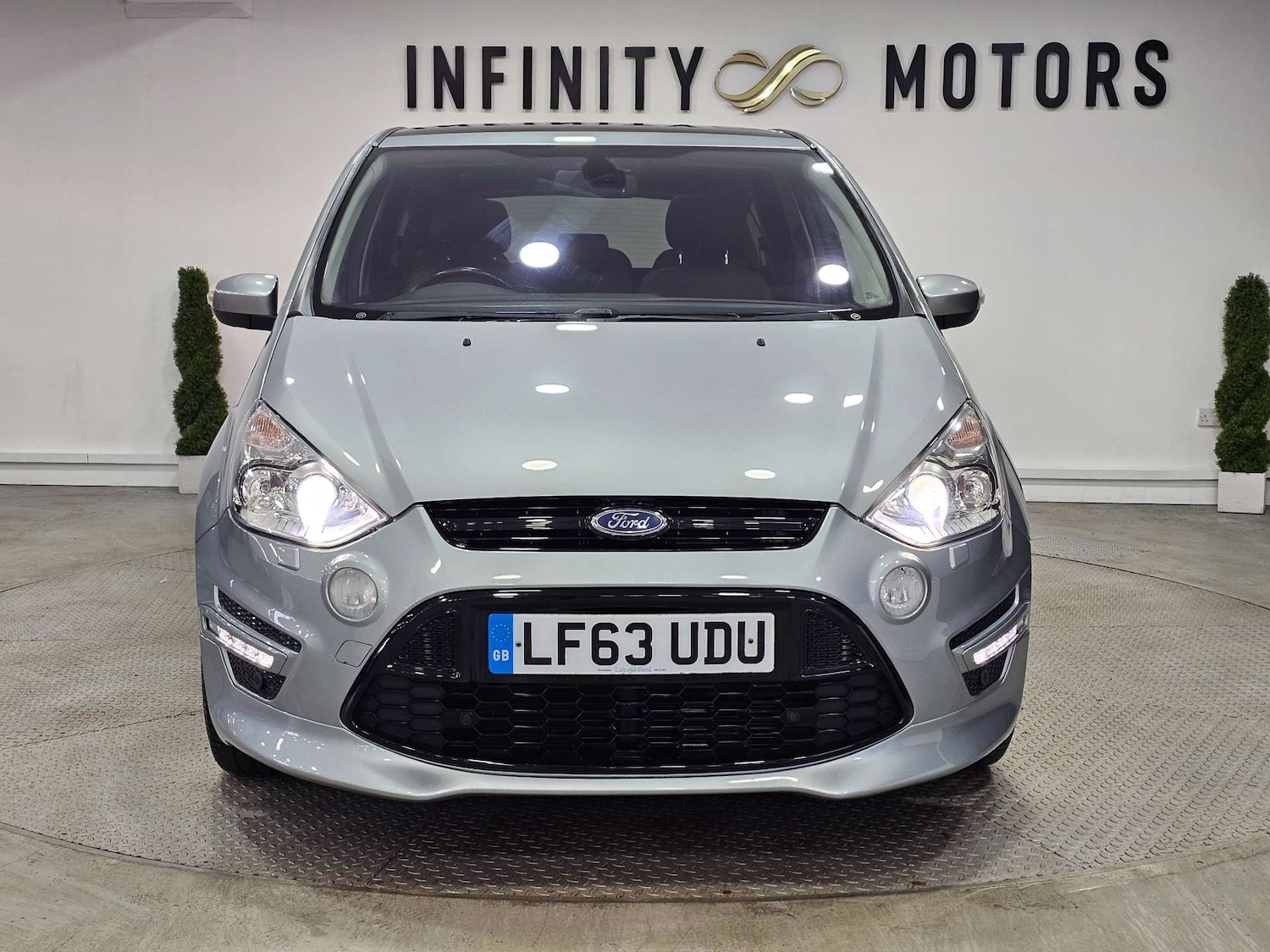 Used Ford S-Max 2013 for sale - 76972457: Photo 9