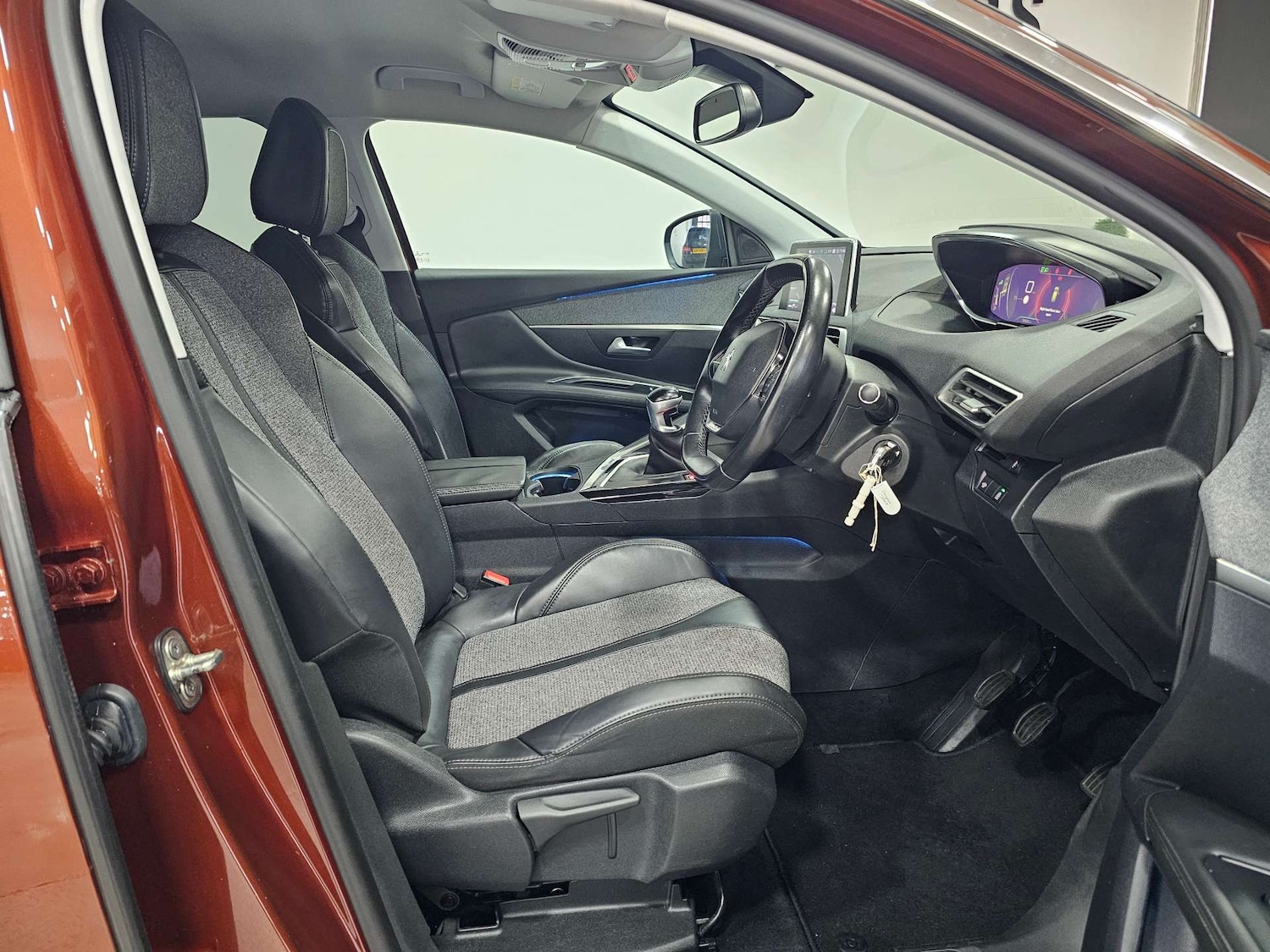 Used Peugeot 3008 2017 for sale - 76972398: Photo 3