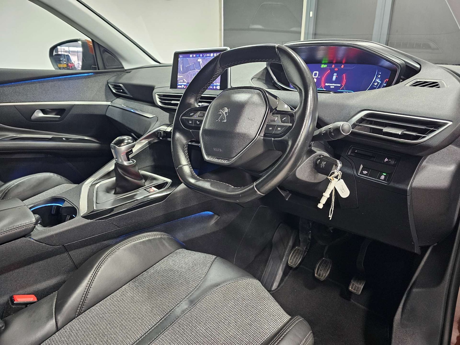 Used Peugeot 3008 2017 for sale - 76972398: Photo 5