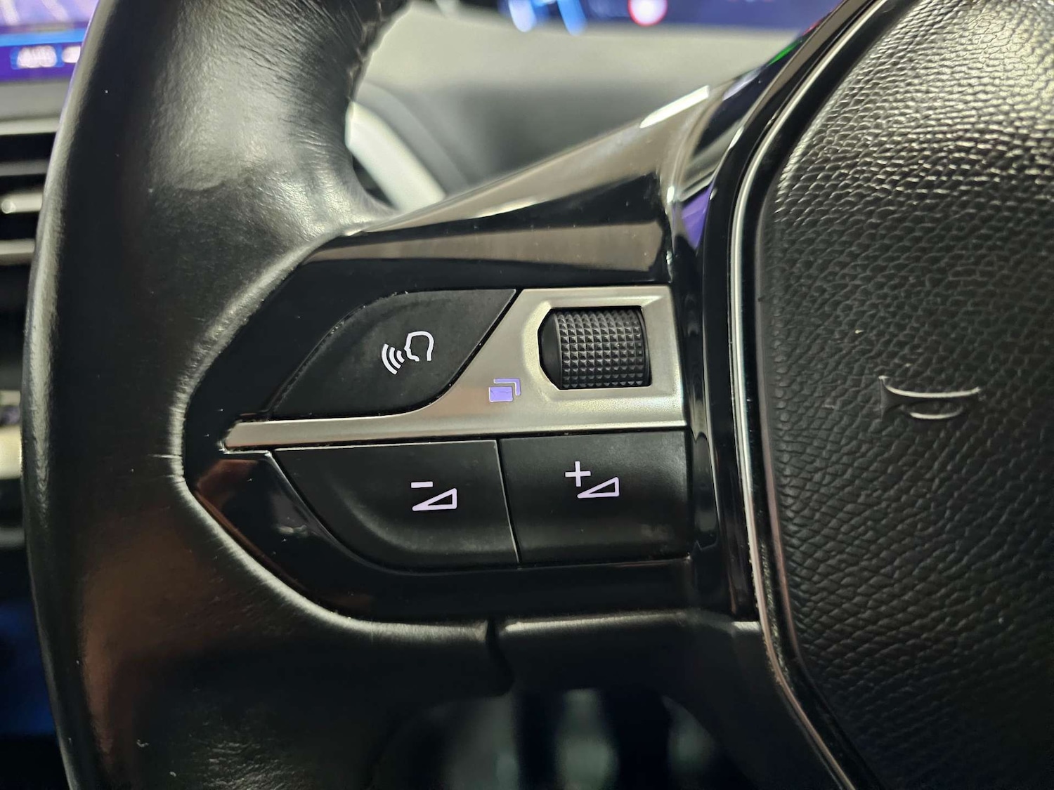 Used Peugeot 3008 2017 for sale - 76972398: Photo 60