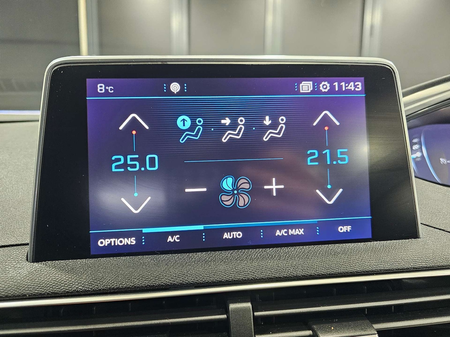 Used Peugeot 3008 2017 for sale - 76972398: Photo 70