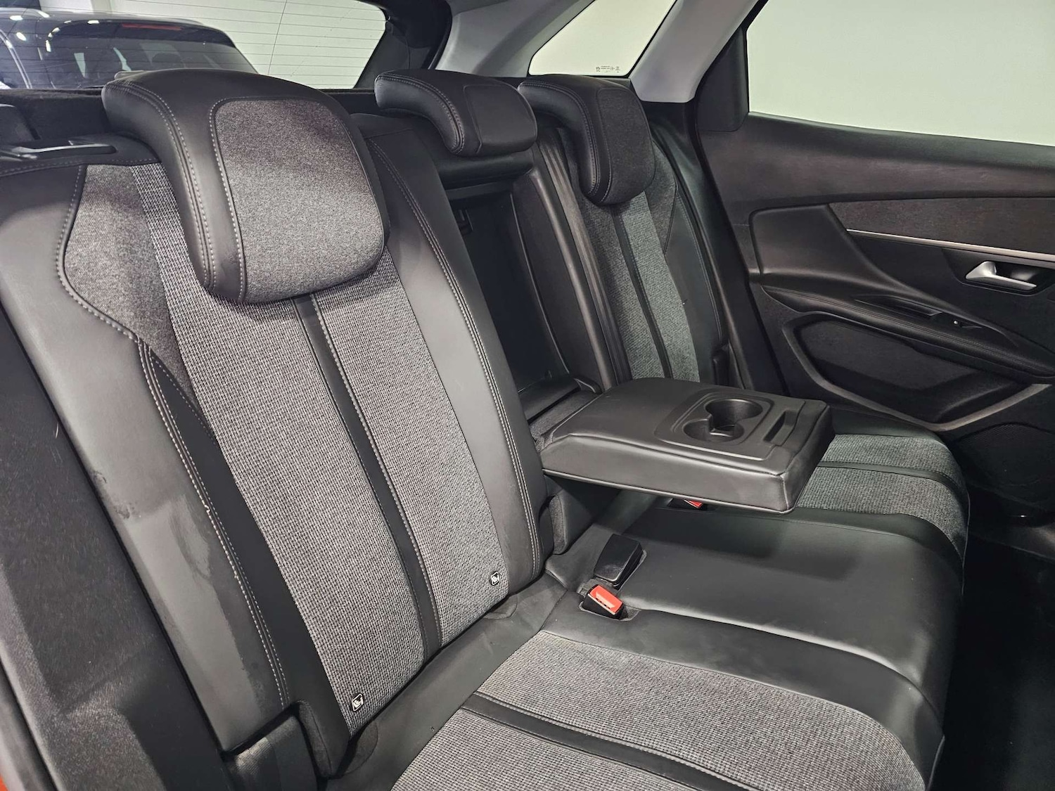 Used Peugeot 3008 2017 for sale - 76972398: Photo 82