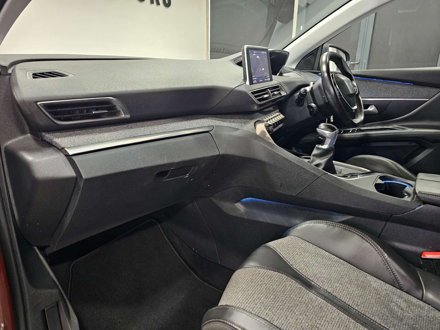 Used Peugeot 3008 2017 for sale - 76972398: Photo 90