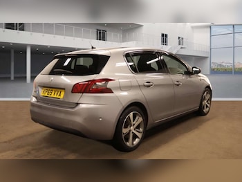 Used Peugeot 308 2019 for sale - 77916380: Photo