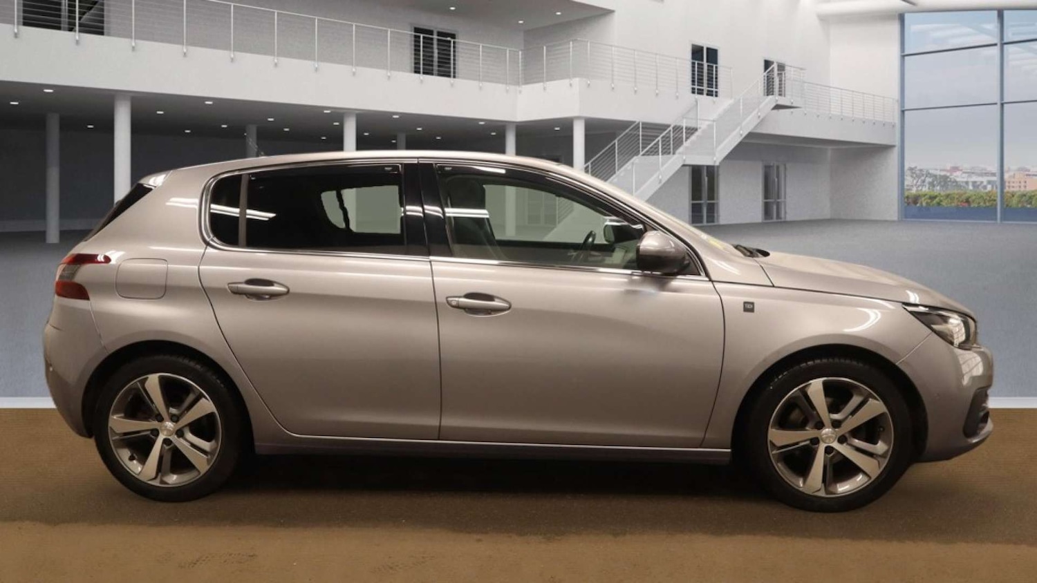 Used Peugeot 308 2019 for sale - 77916380: Photo 5