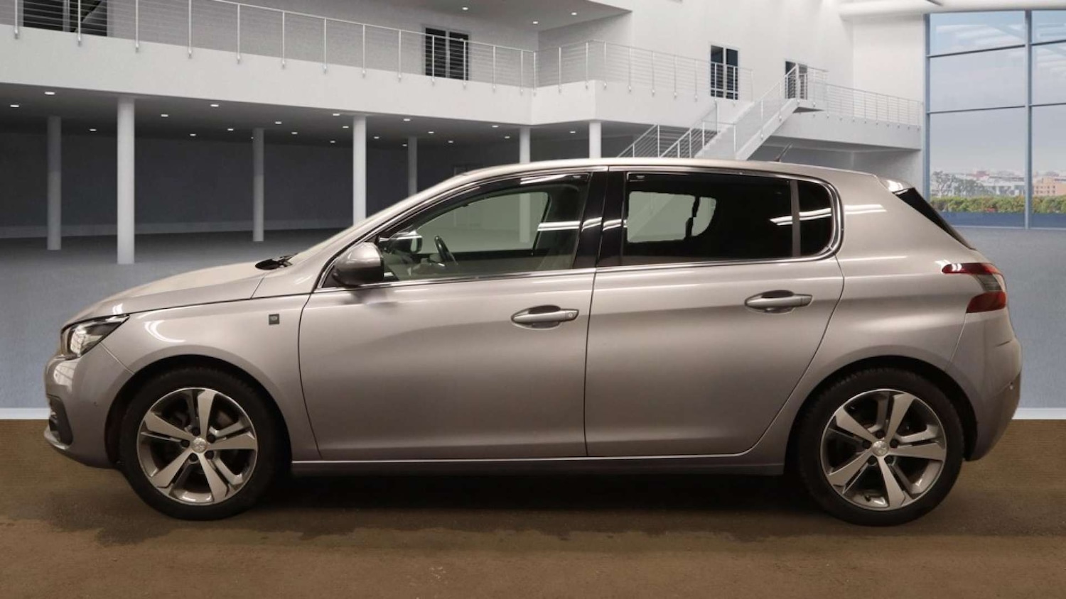Used Peugeot 308 2019 for sale - 77916380: Photo 7