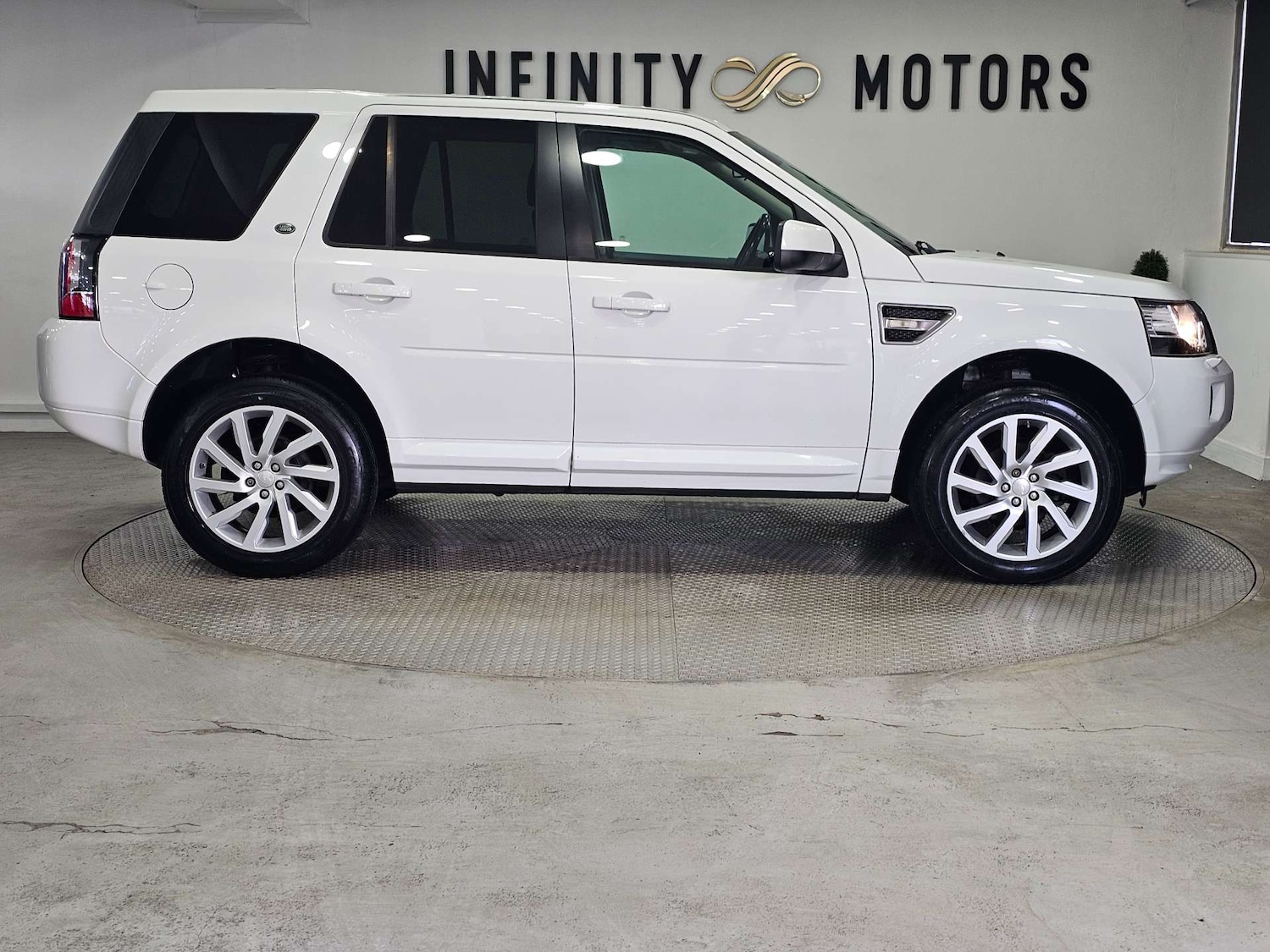 Used Land Rover Freelander 2014 for sale - 77638750: Photo 33