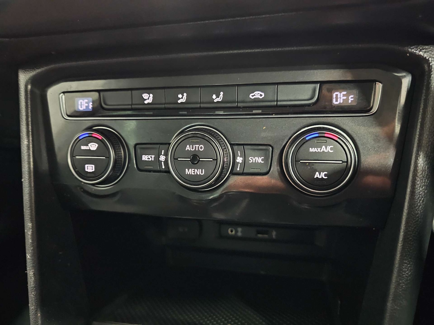 Used Volkswagen Tiguan 2016 for sale - 76972371: Photo 10