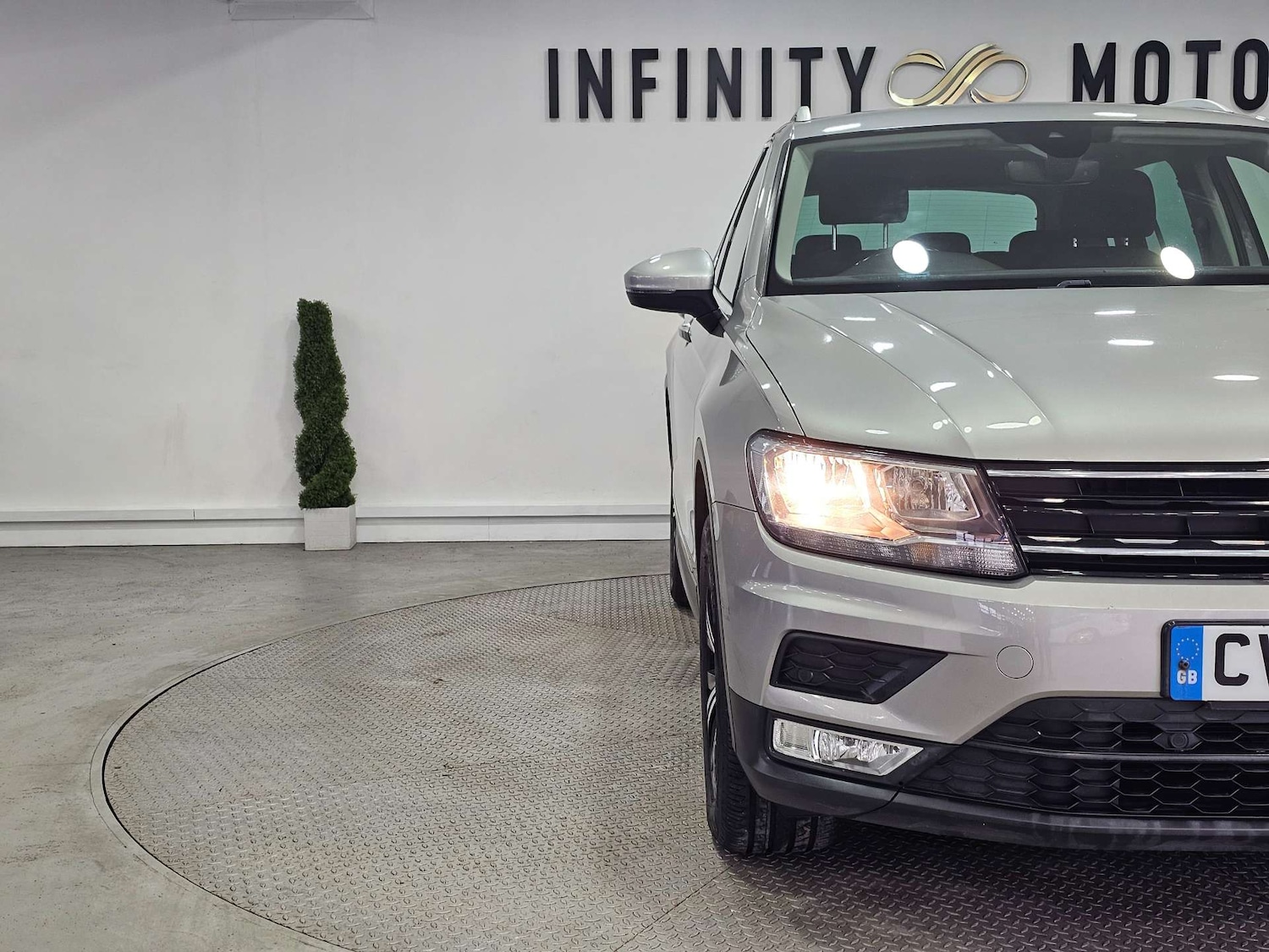 Used Volkswagen Tiguan 2016 for sale - 76972371: Photo 14