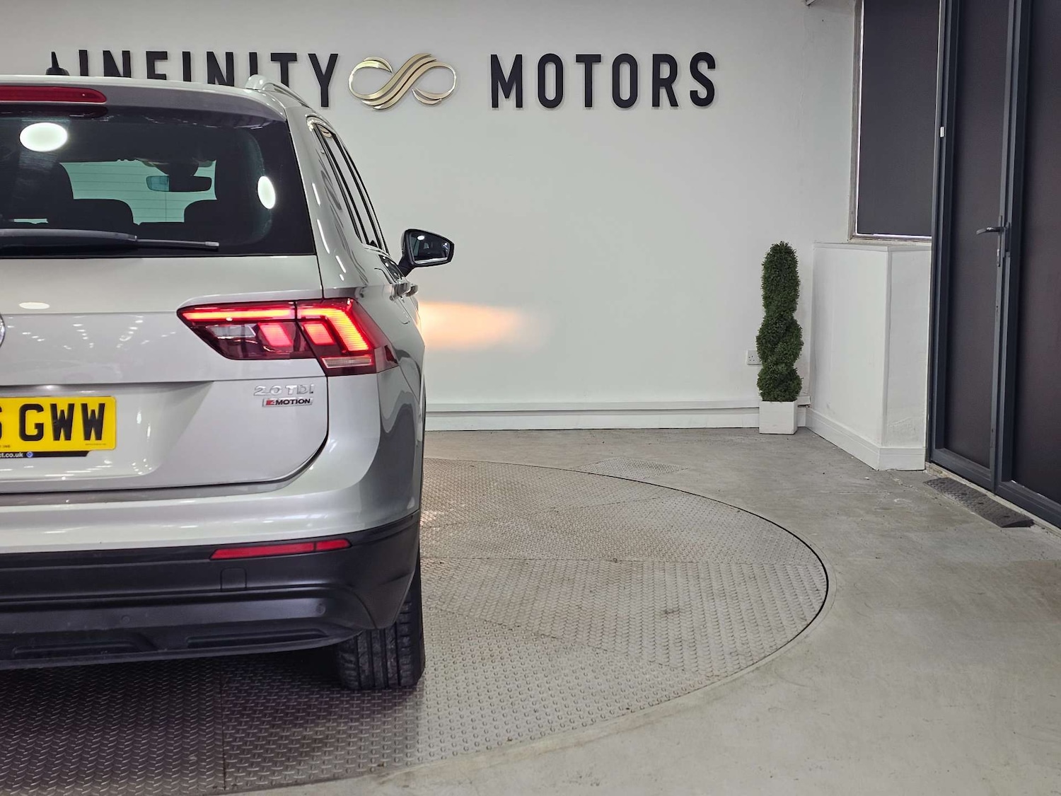 Used Volkswagen Tiguan 2016 for sale - 76972371: Photo 23