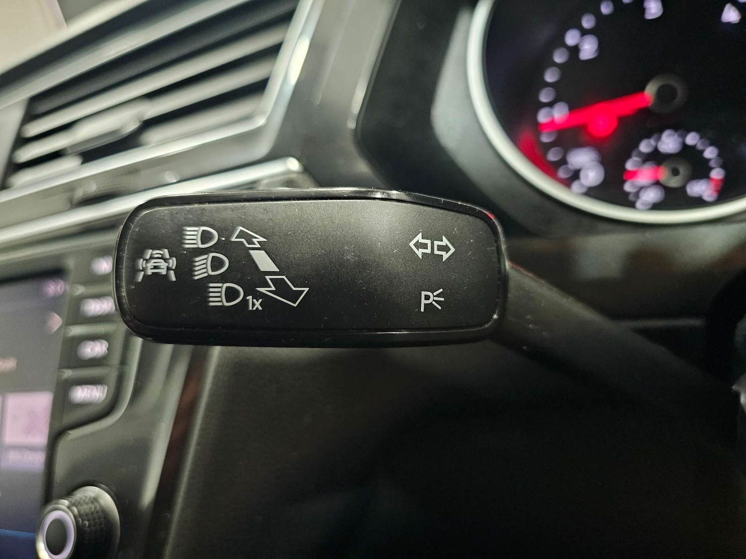 Used Volkswagen Tiguan 2016 for sale - 76972371: Photo 39