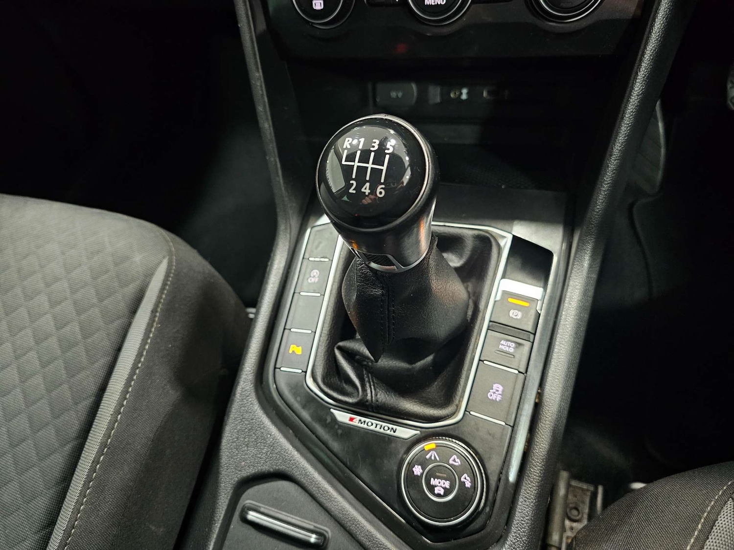 Used Volkswagen Tiguan 2016 for sale - 76972371: Photo 41