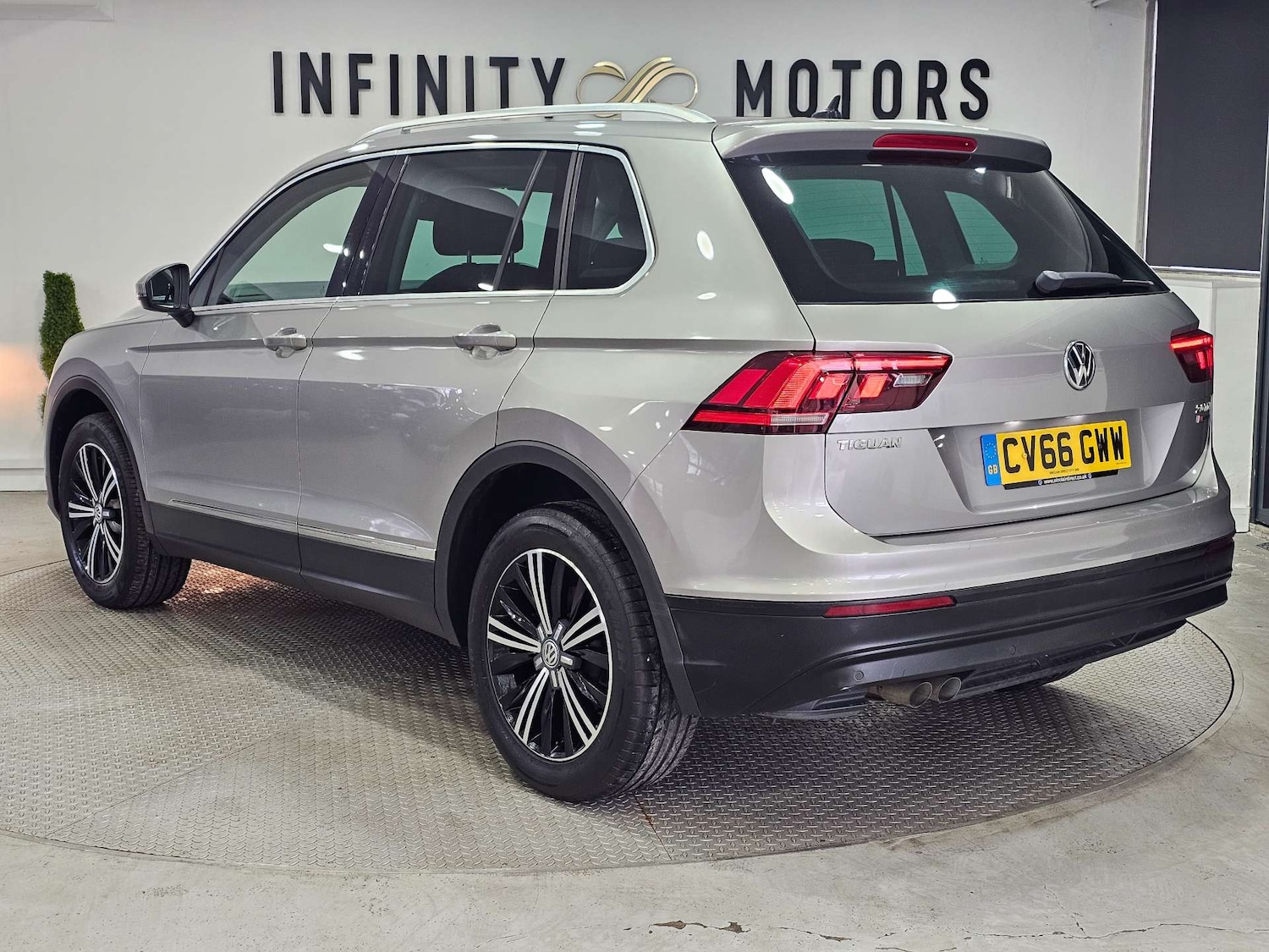 Used Volkswagen Tiguan 2016 for sale - 76972371: Photo 49