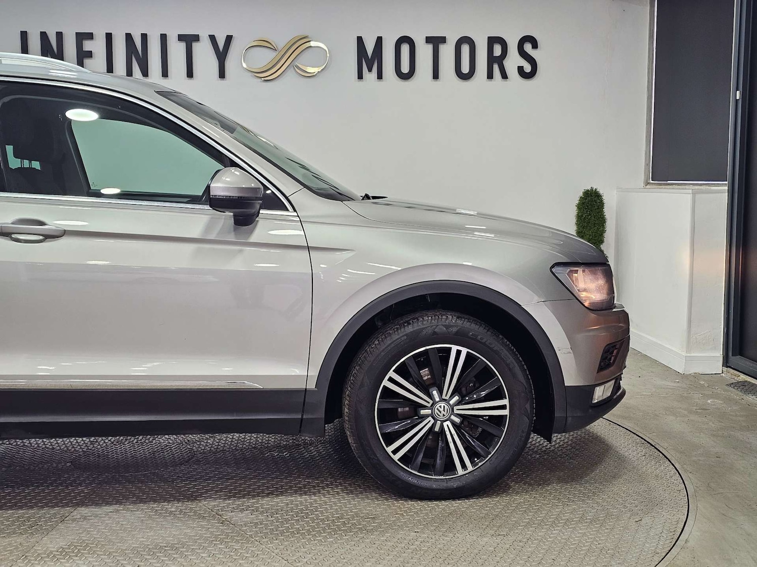 Used Volkswagen Tiguan 2016 for sale - 76972371: Photo 53