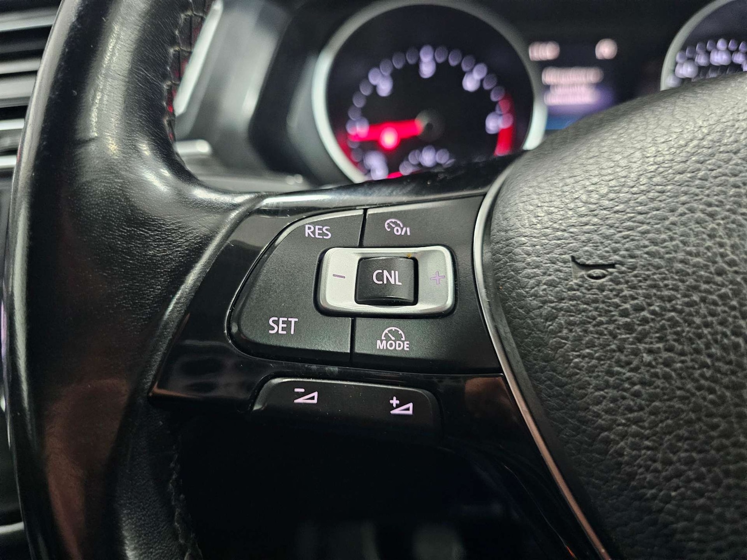 Used Volkswagen Tiguan 2016 for sale - 76972371: Photo 58