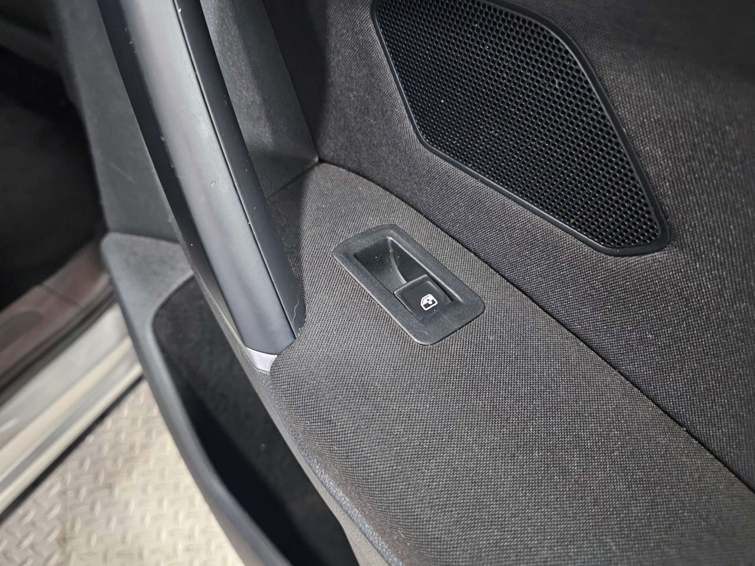 Used Volkswagen Tiguan 2016 for sale - 76972371: Photo 65