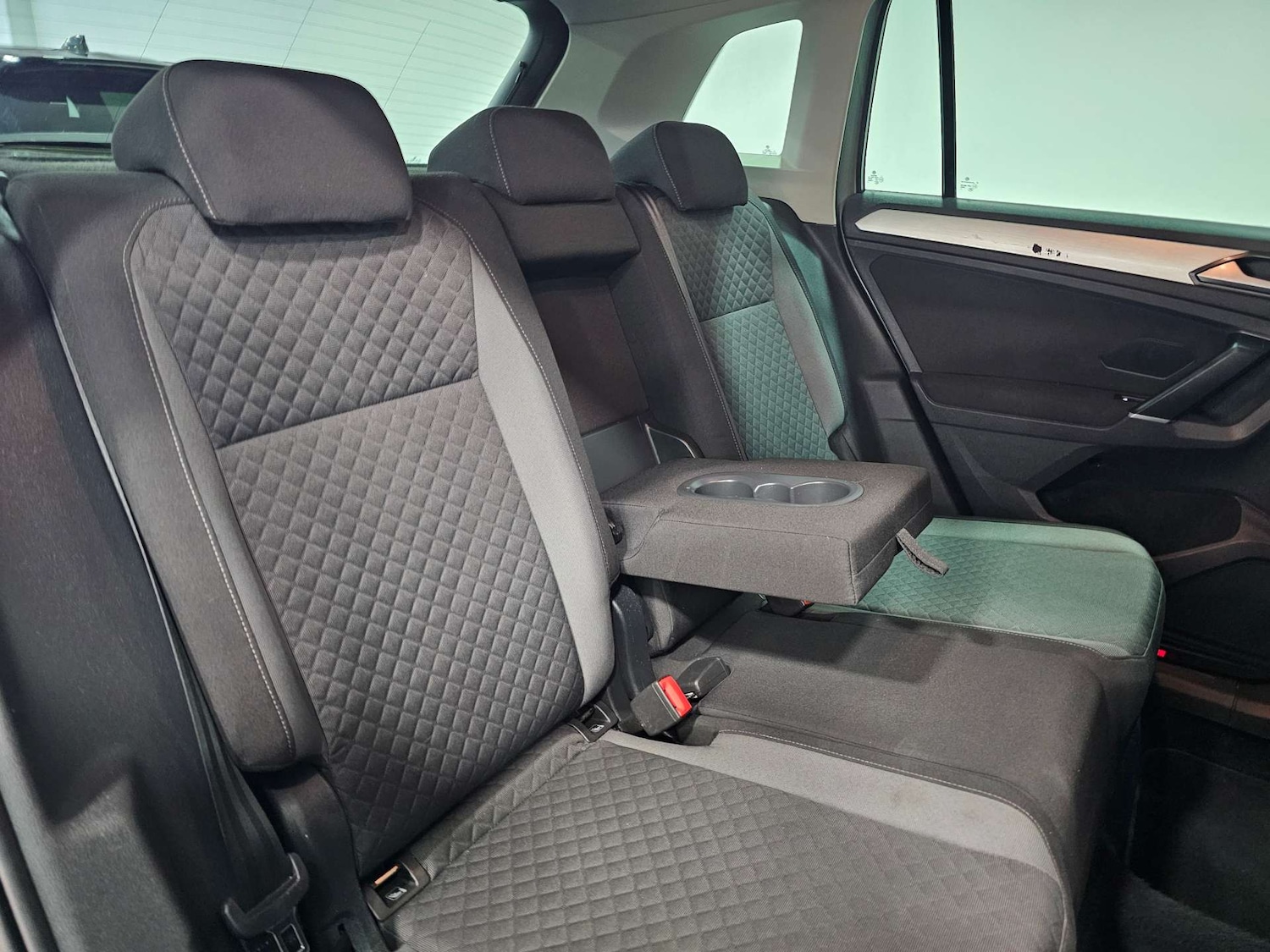 Used Volkswagen Tiguan 2016 for sale - 76972371: Photo 75