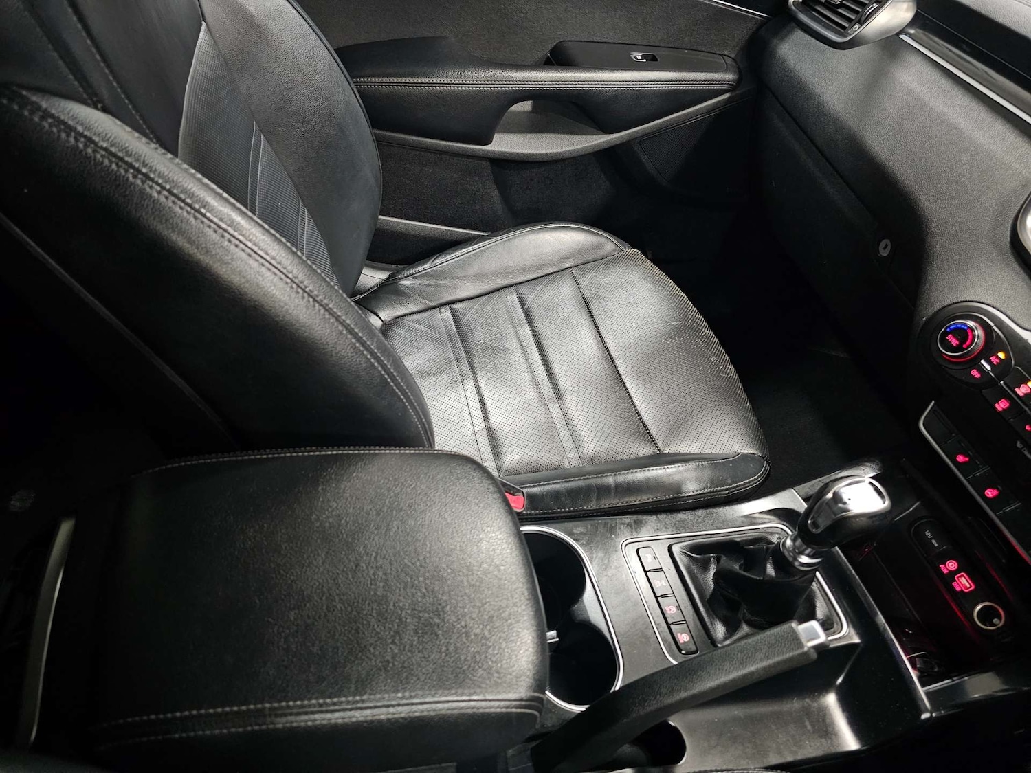 Used Kia Sorento 2016 for sale - 77639593: Photo 51